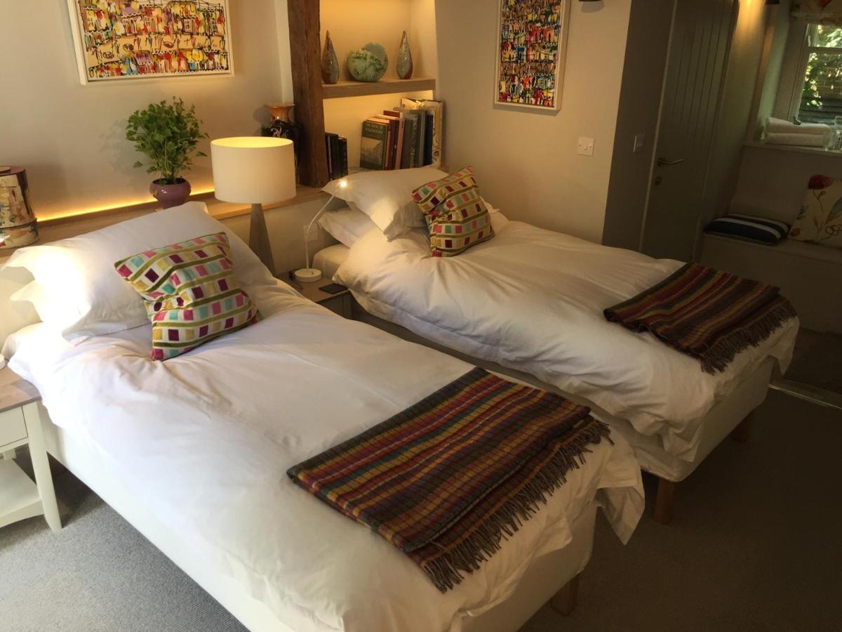 Thames Edge Rooms 瓦林福德 外观 照片